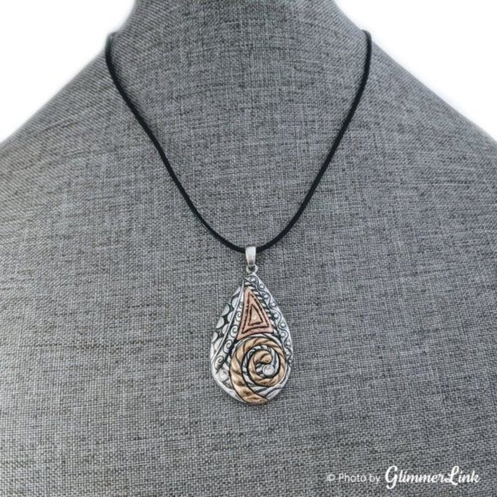 NWT Mixed Metals Teardrop Jewelry Set